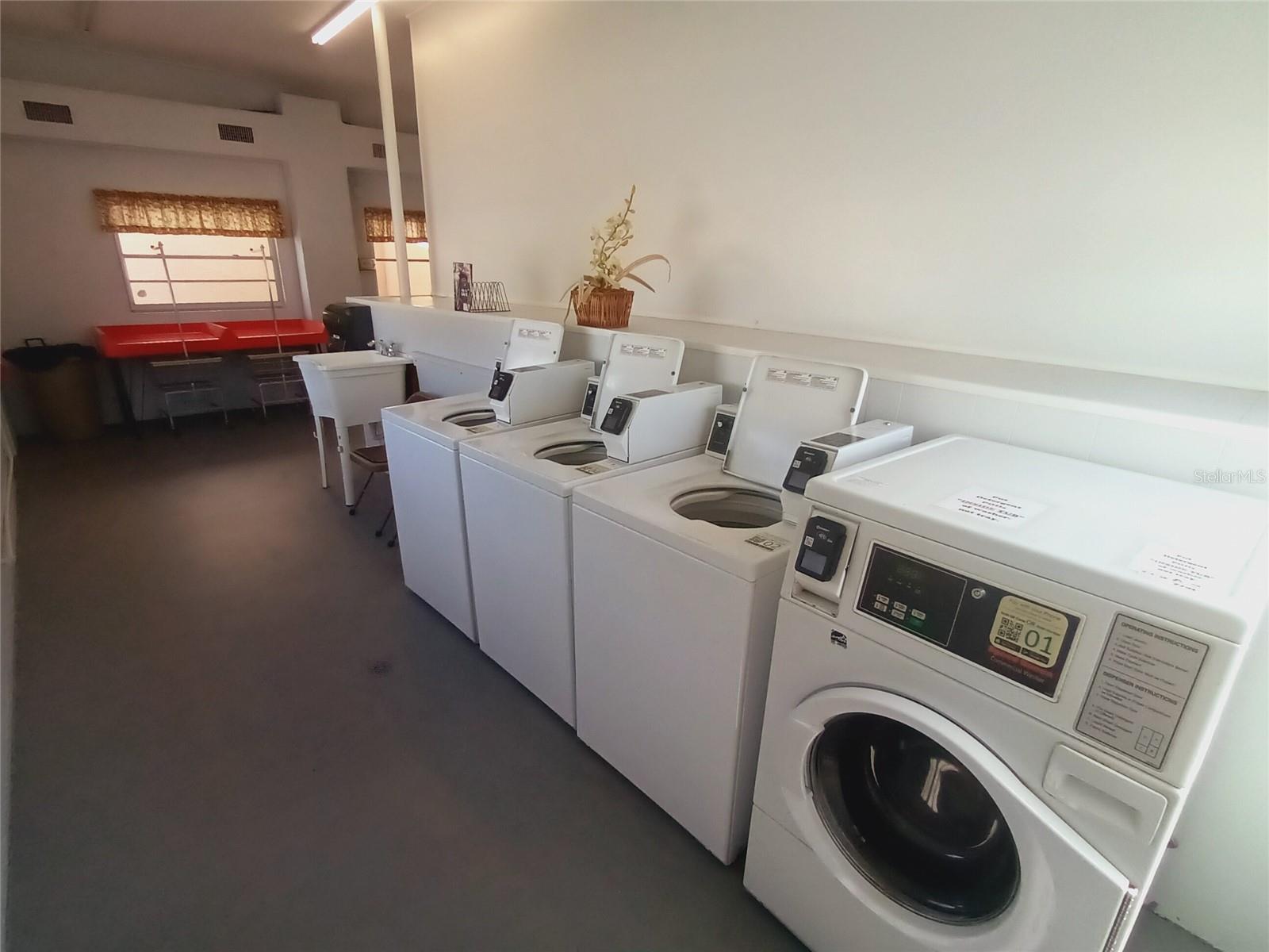 Image 38 of 73 For 1580 Blind Brook Drive