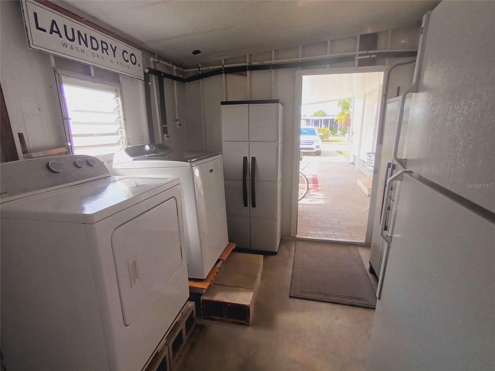 Image 7 of 73 For 1580 Blind Brook Drive