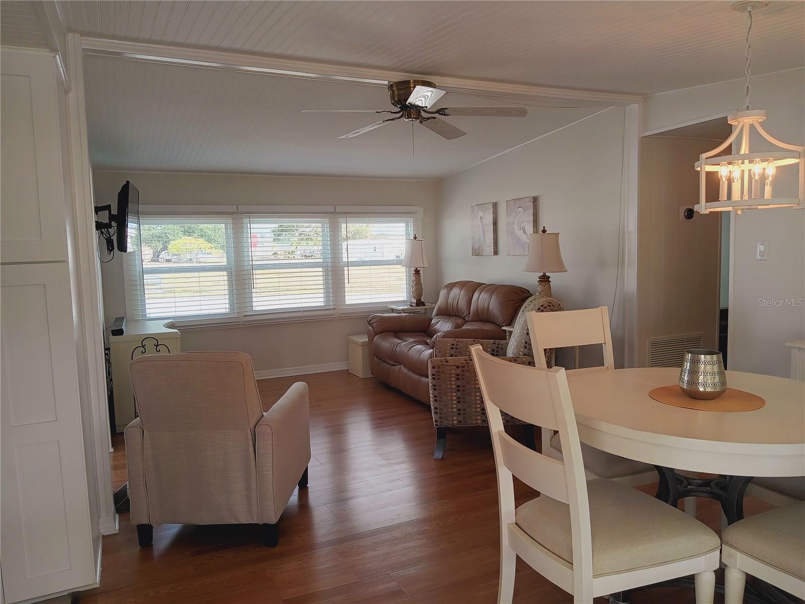 Image 9 of 73 For 1580 Blind Brook Drive