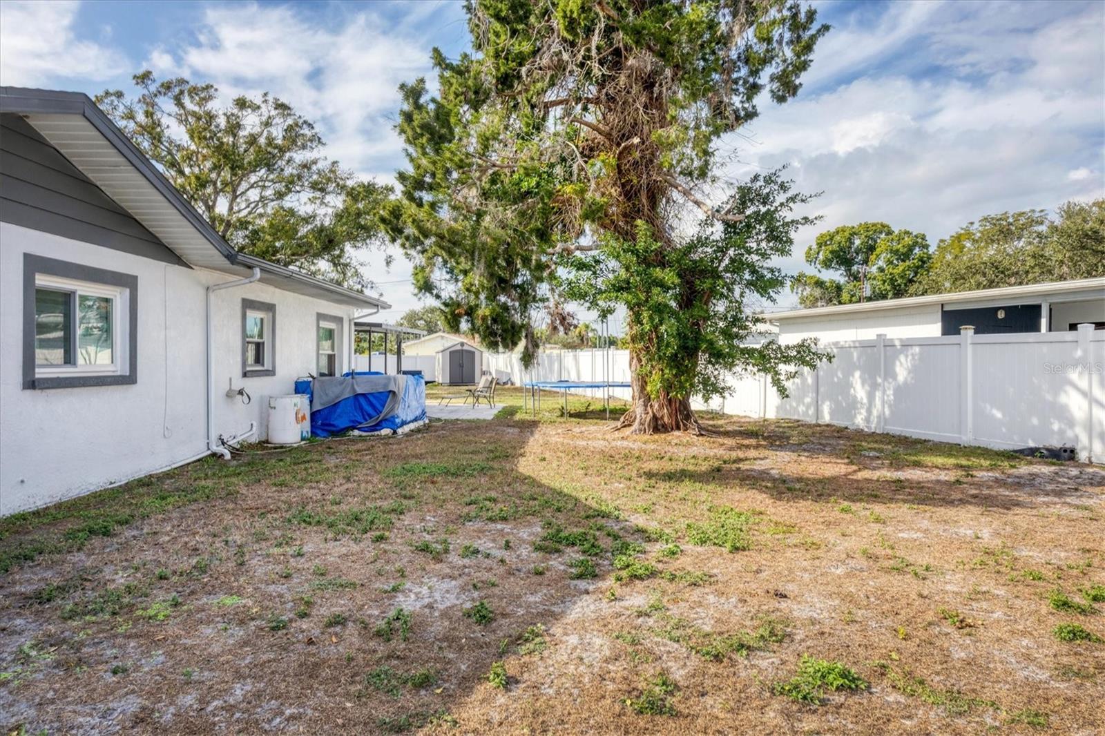 Image 10 of 36 For 322 Linden Drive