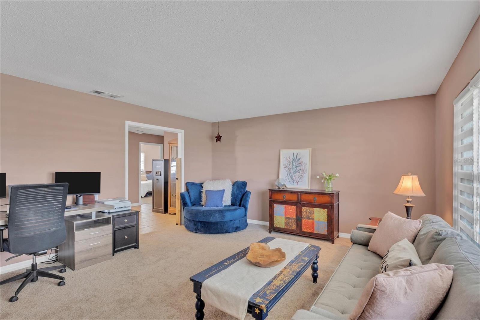 Image 18 of 36 For 322 Linden Drive