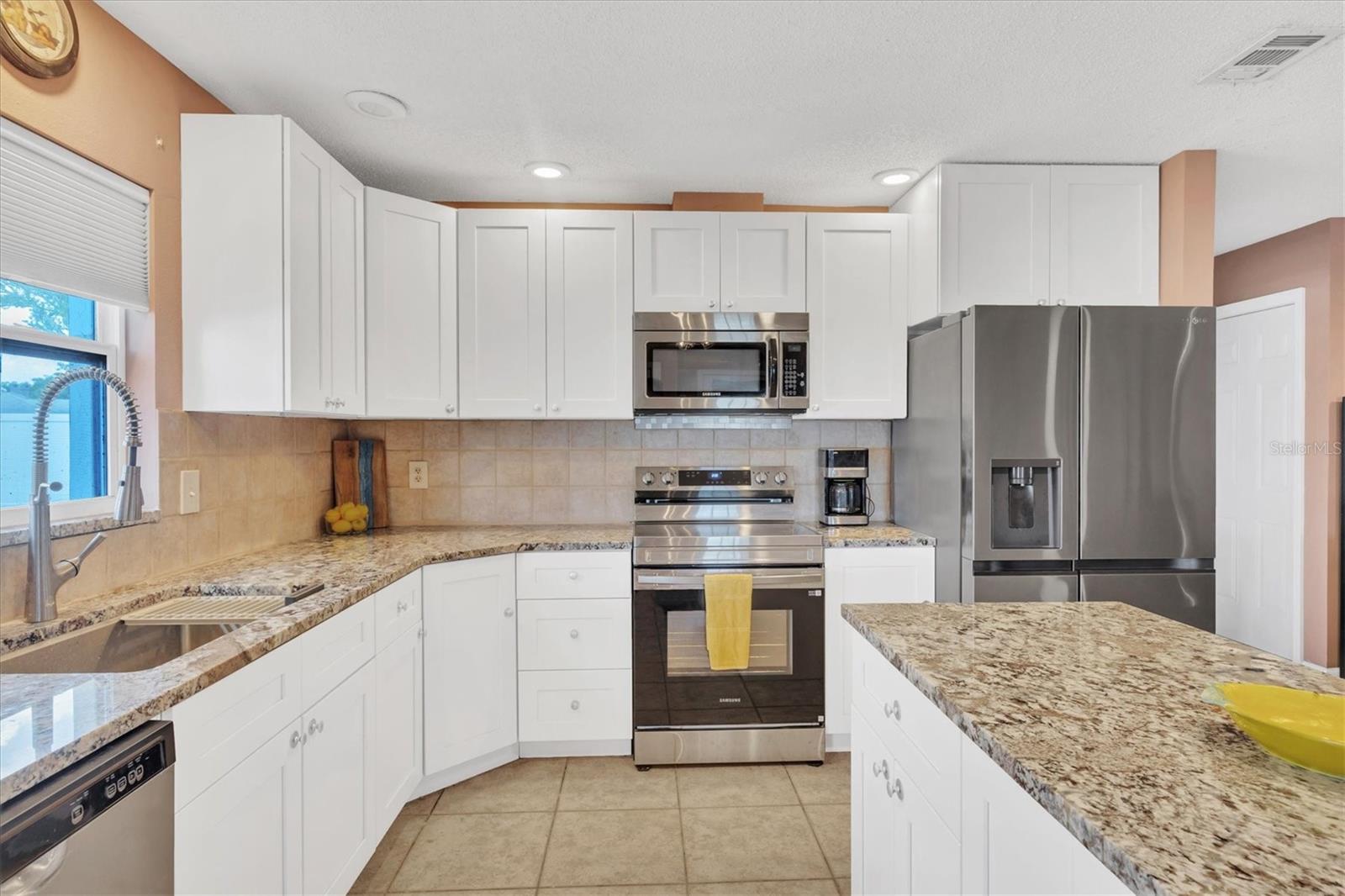 Image 23 of 36 For 322 Linden Drive