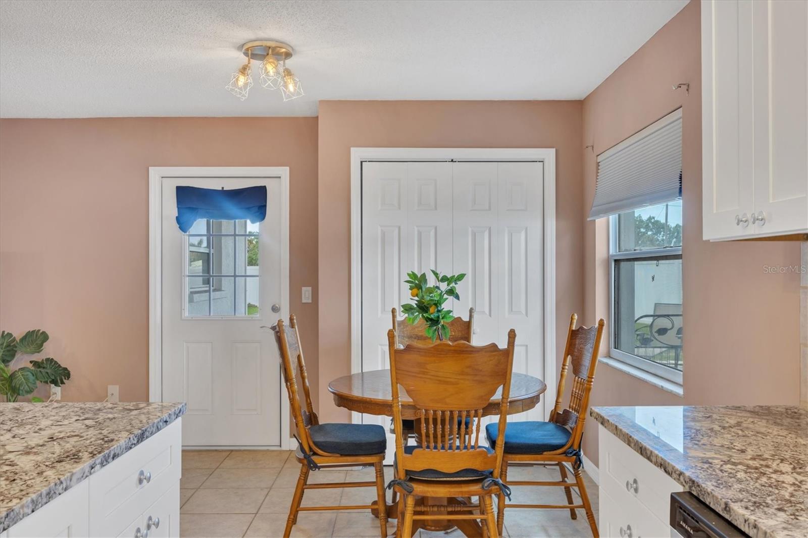 Image 24 of 36 For 322 Linden Drive