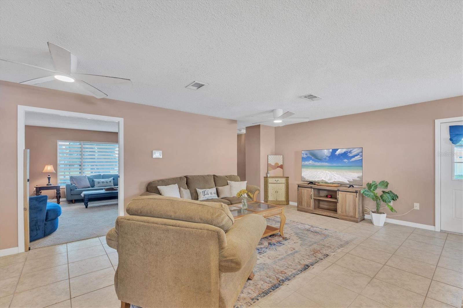 Image 26 of 36 For 322 Linden Drive