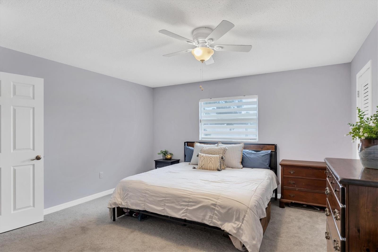 Image 29 of 36 For 322 Linden Drive