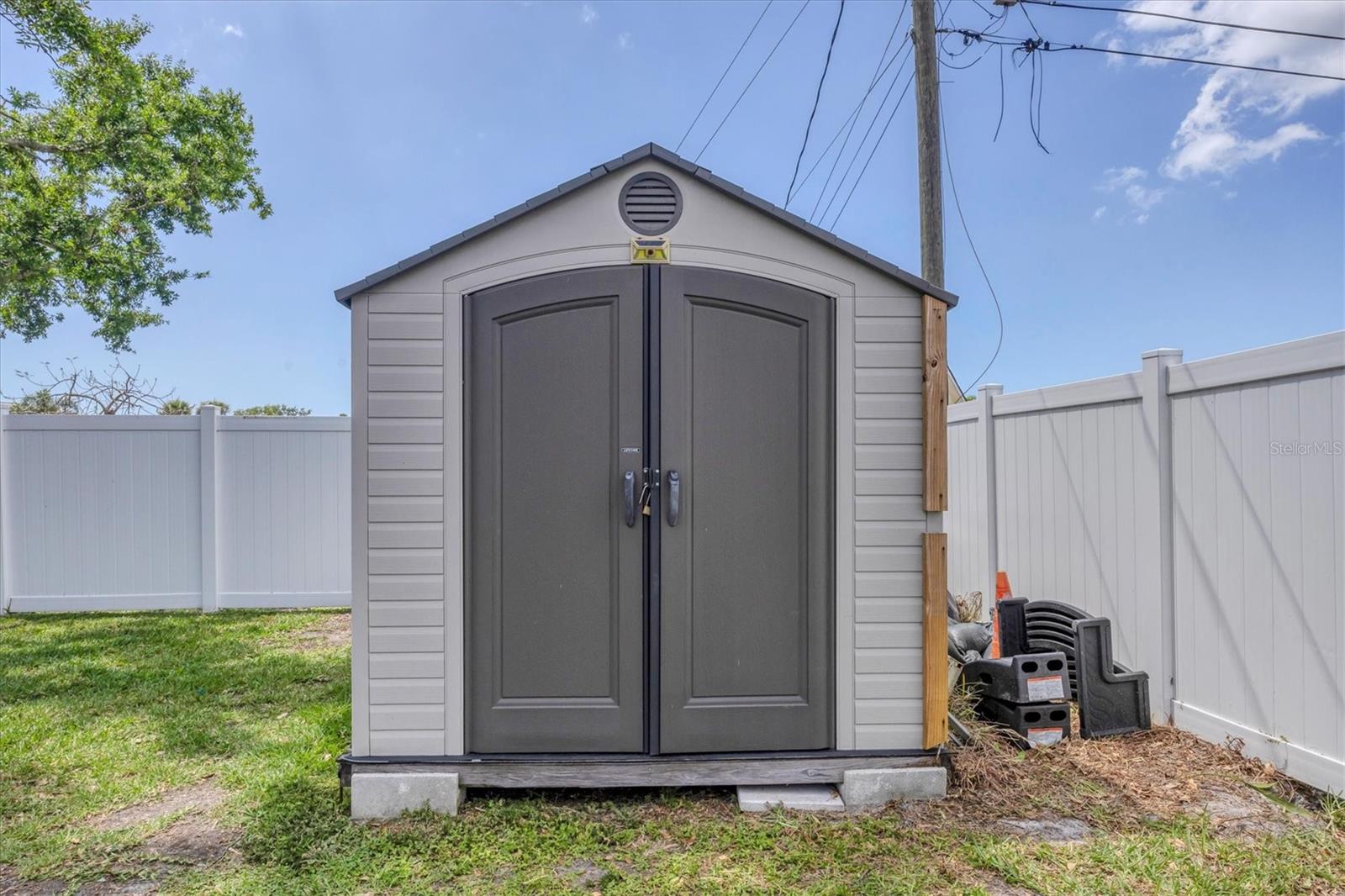 Image 34 of 36 For 322 Linden Drive