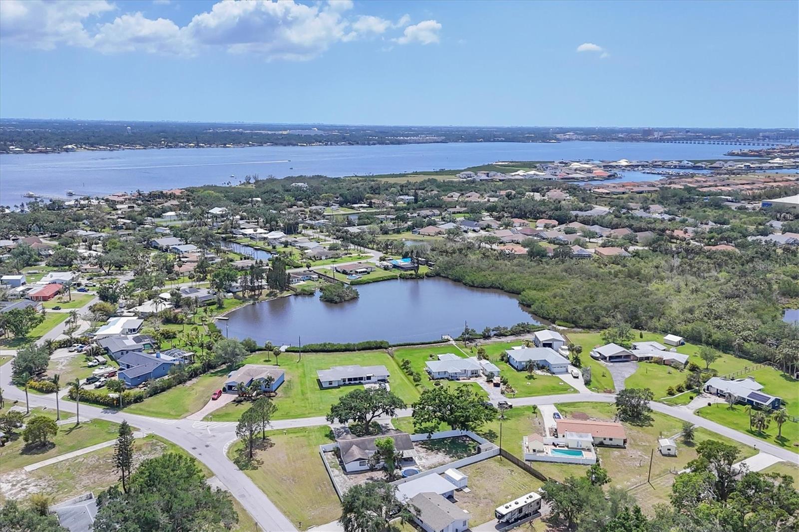 Image 36 of 36 For 322 Linden Drive