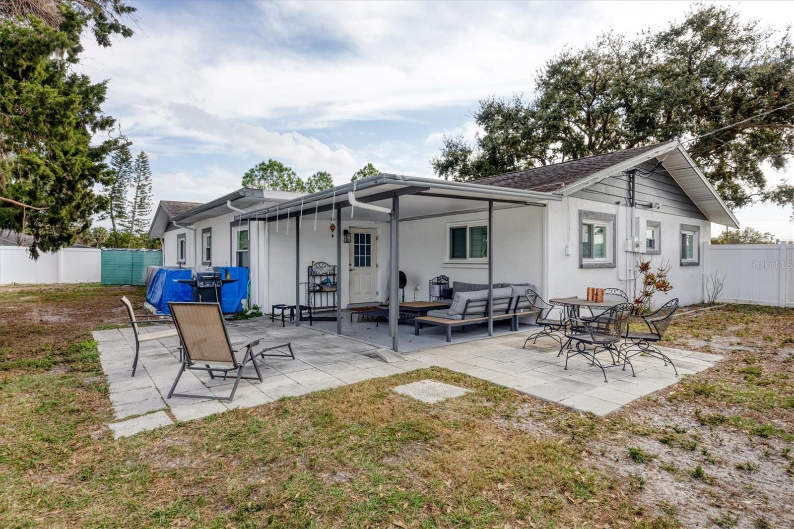 Image 8 of 36 For 322 Linden Drive