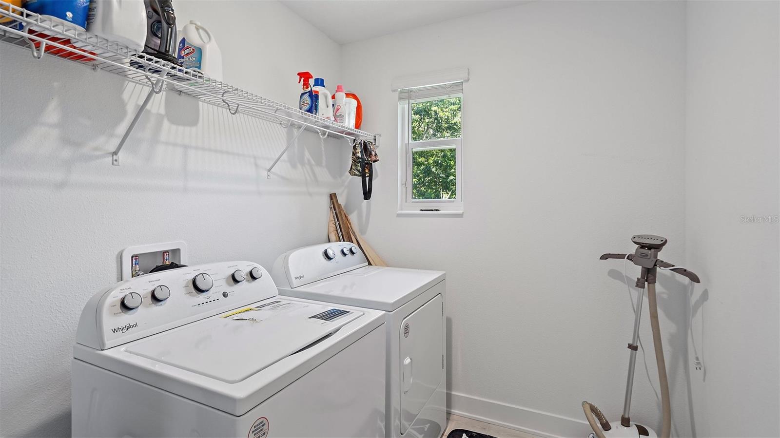 Image 39 of 55 For 2587 Temple Street