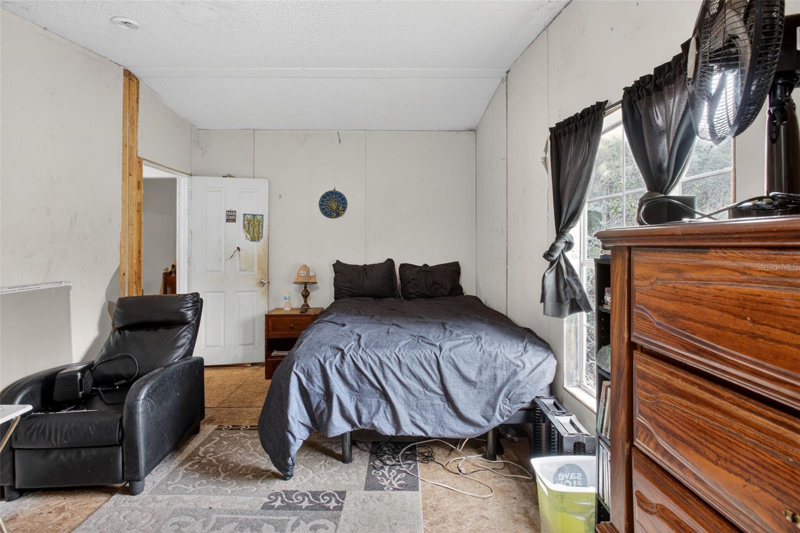 Image 23 of 51 For 41901 Pine Valley Drive