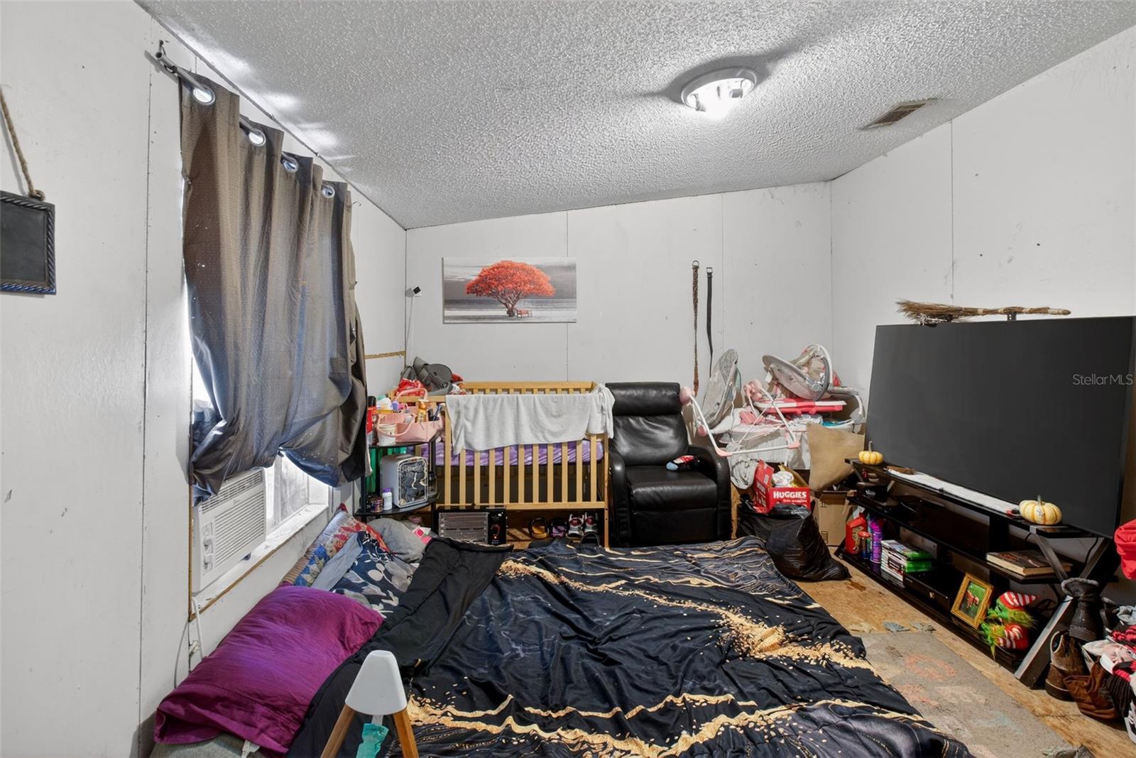 Image 24 of 51 For 41901 Pine Valley Drive