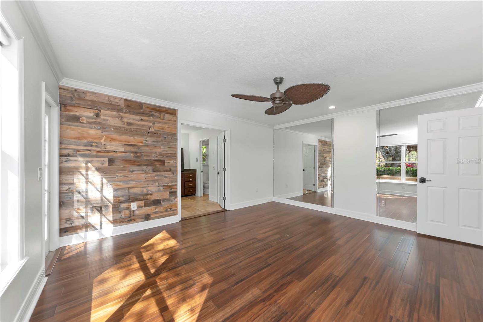 Image 17 of 82 For 15210 Waterline Road