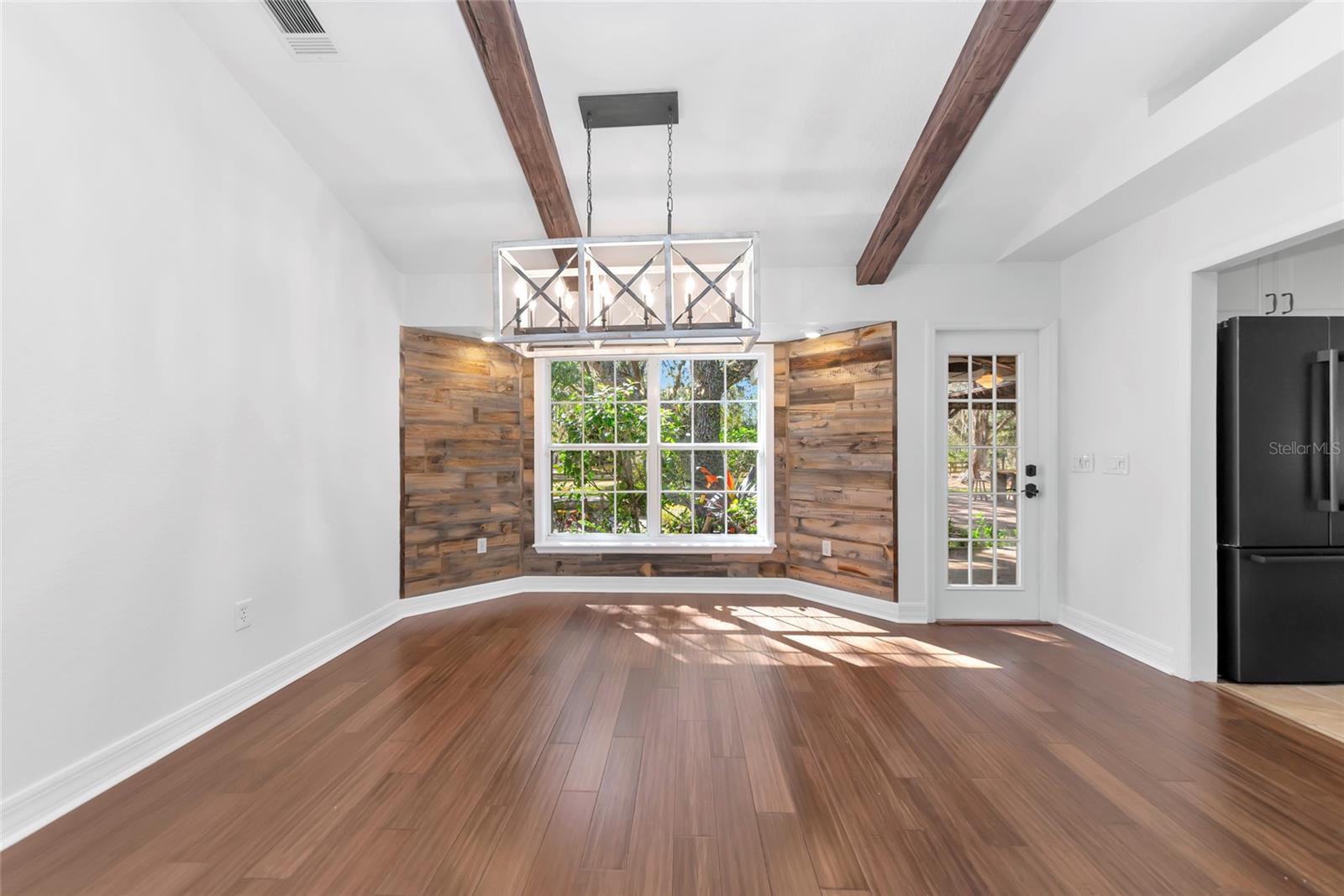 Image 34 of 82 For 15210 Waterline Road