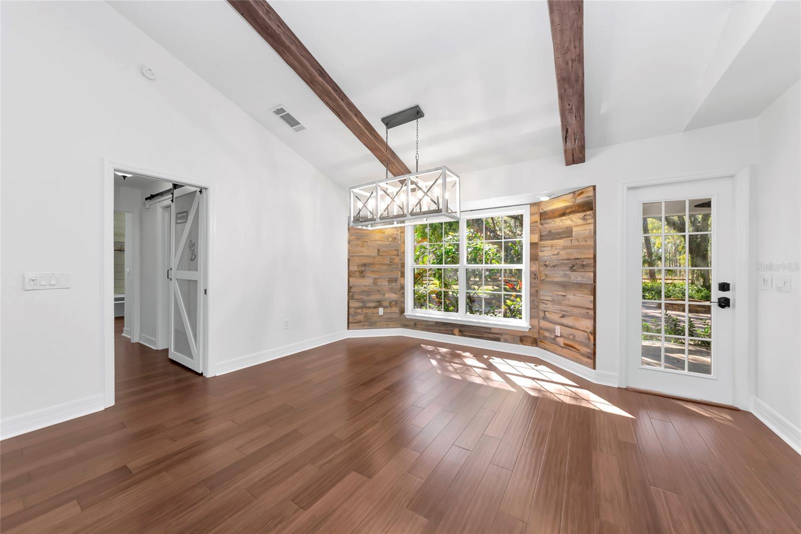 Image 35 of 82 For 15210 Waterline Road