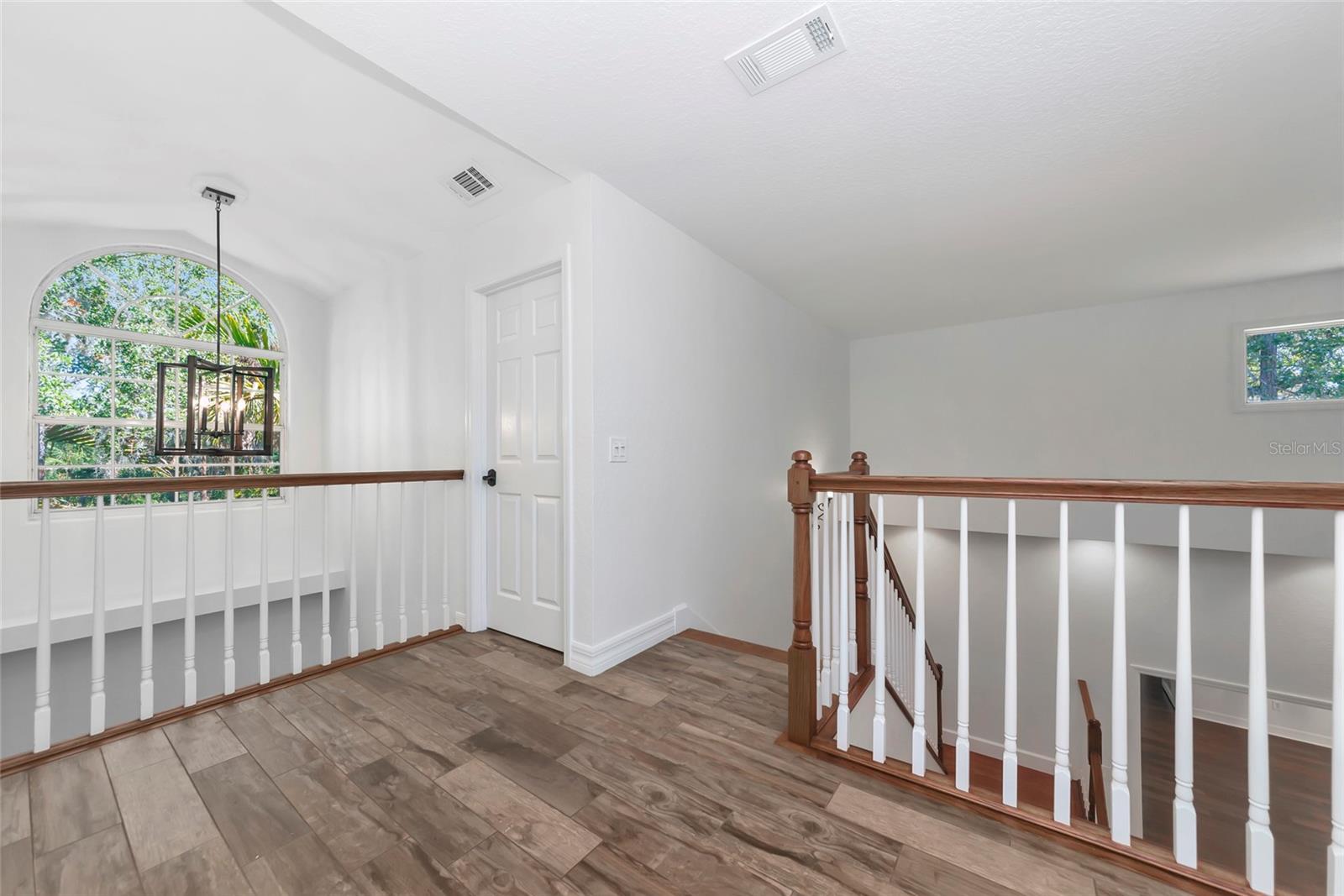 Image 51 of 82 For 15210 Waterline Road