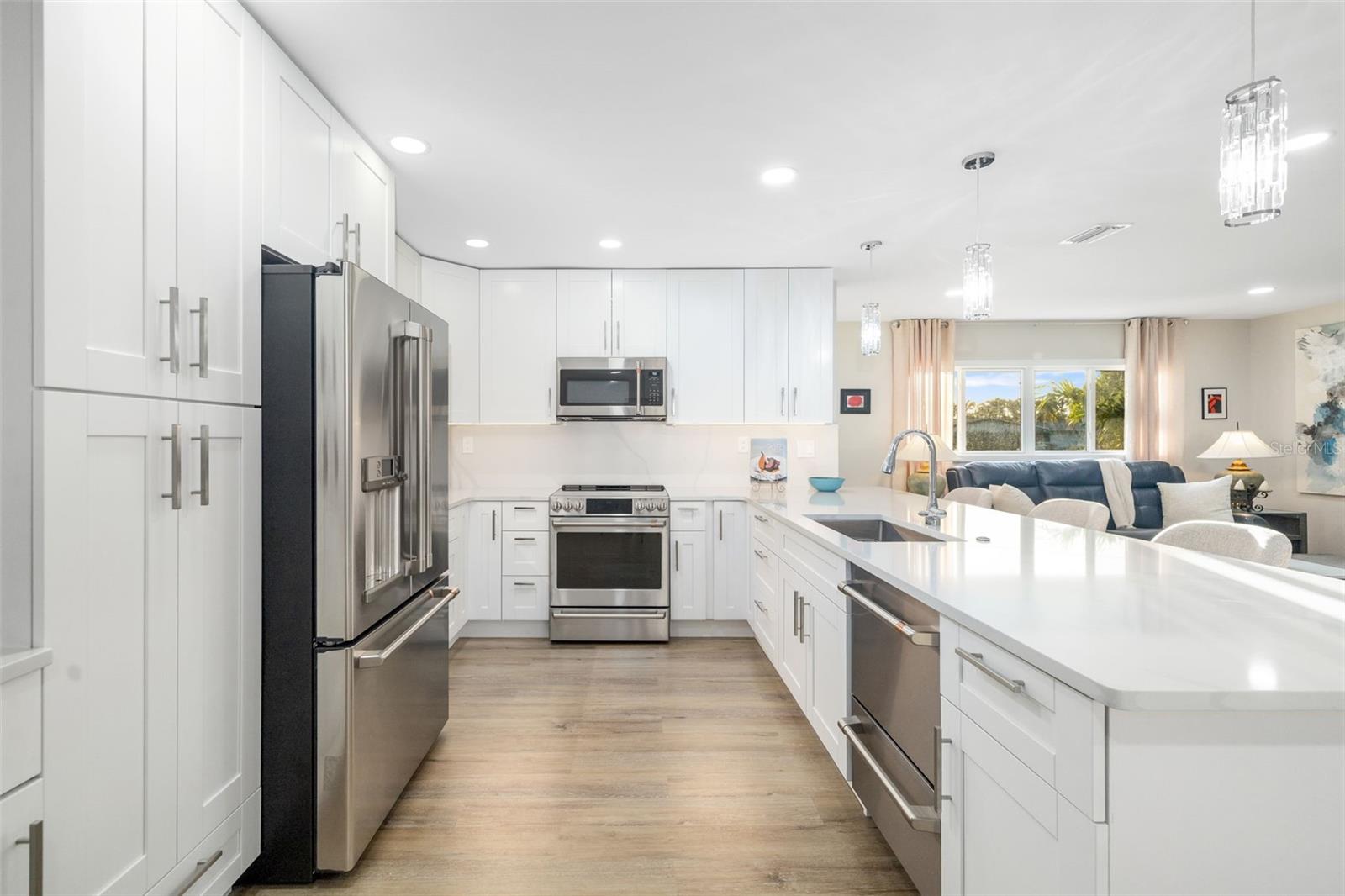 Image 10 of 36 For 5247 Carmilfra Drive