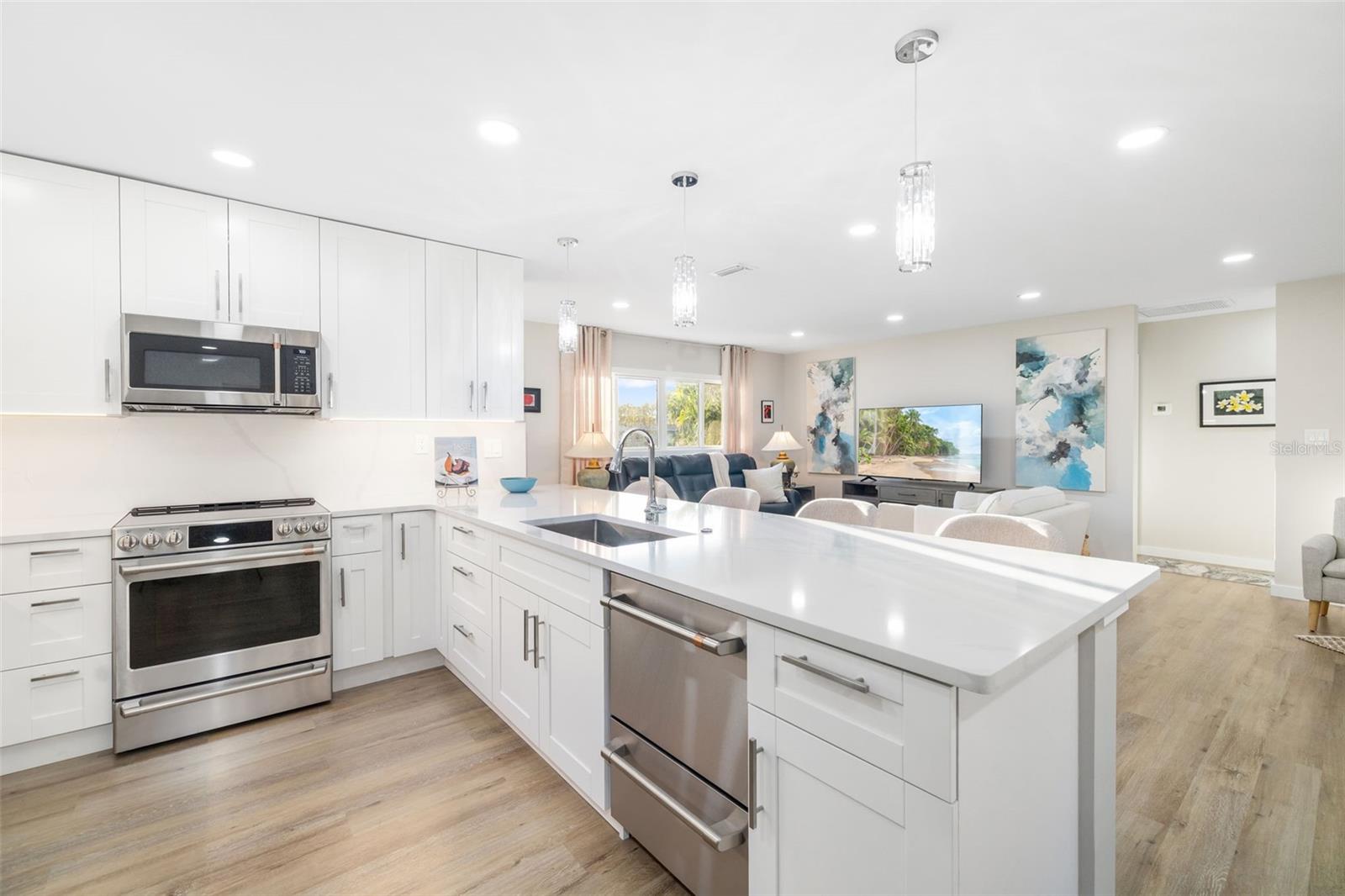 Image 11 of 36 For 5247 Carmilfra Drive