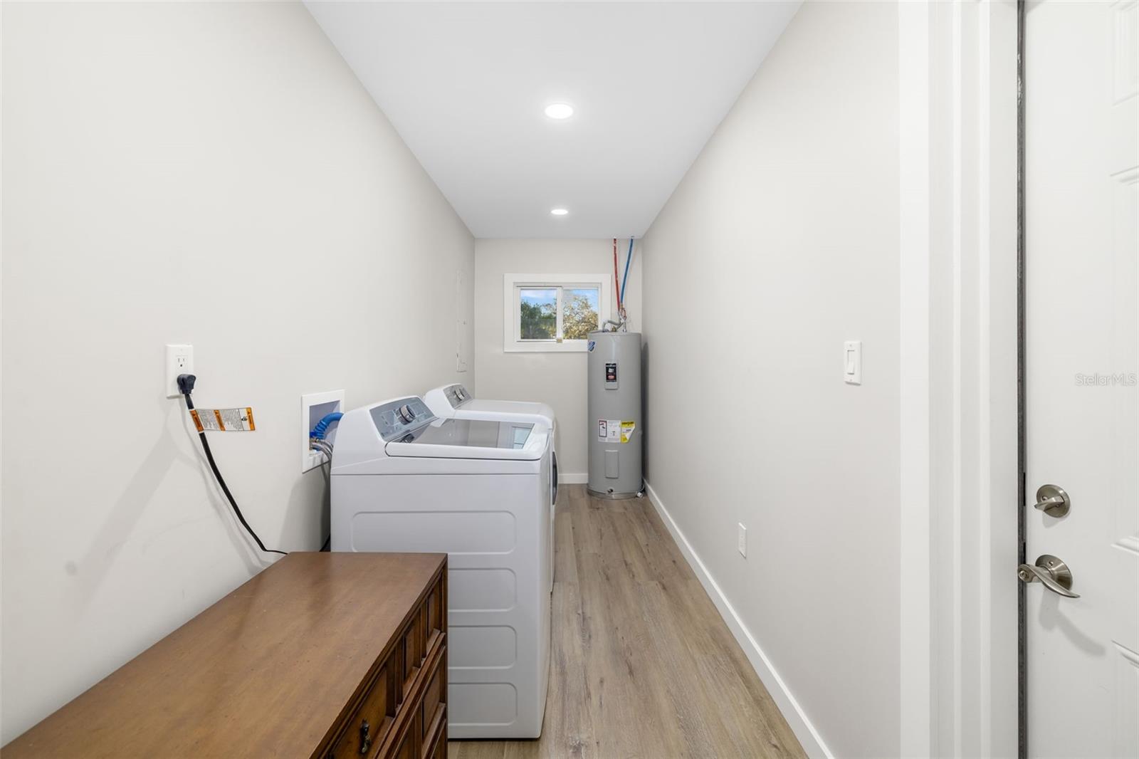 Image 29 of 36 For 5247 Carmilfra Drive