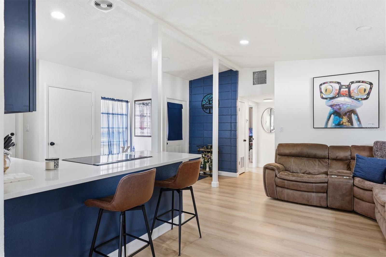 Image 14 of 25 For 4643 Brooksdale Drive