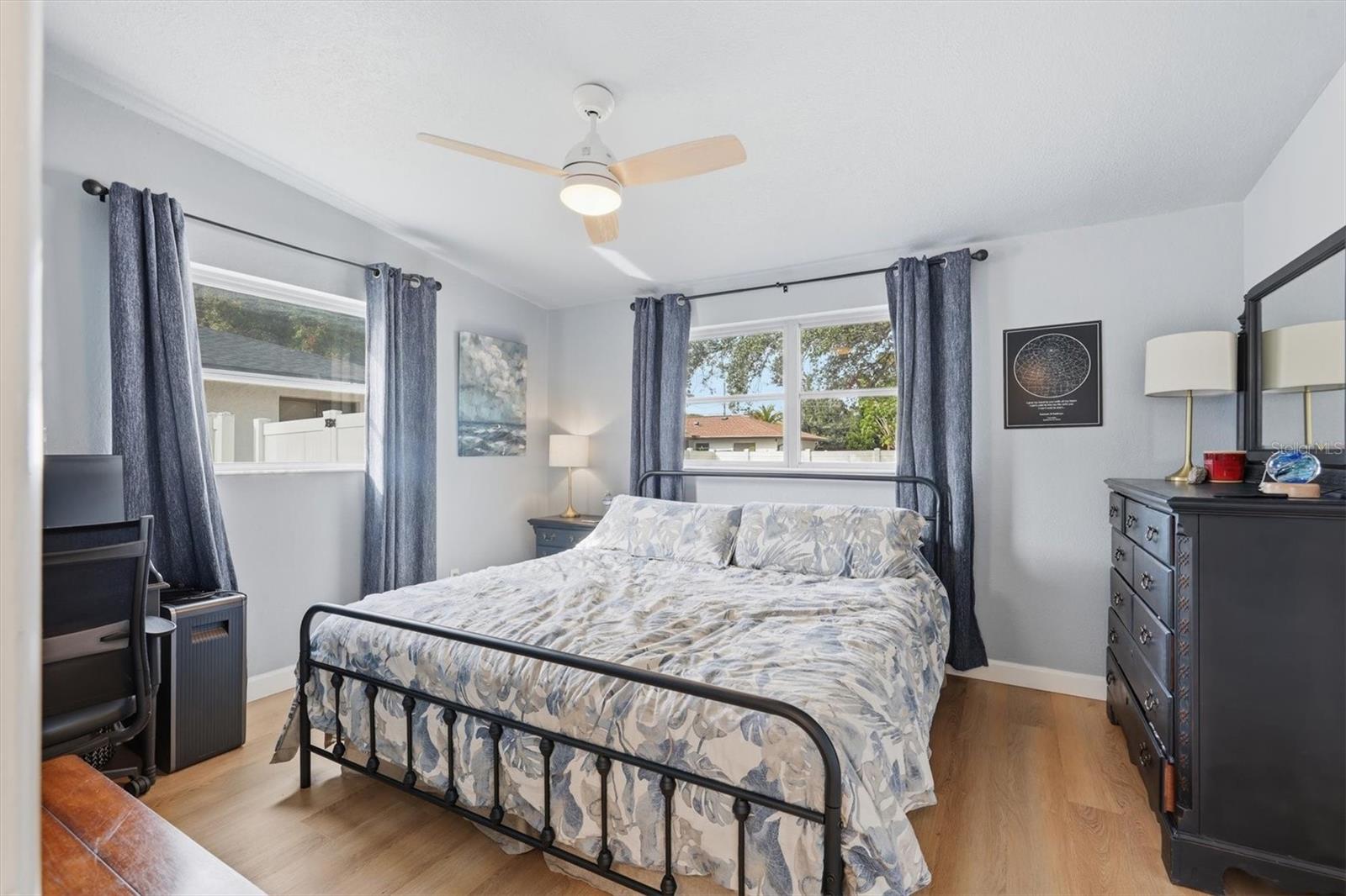 Image 15 of 25 For 4643 Brooksdale Drive