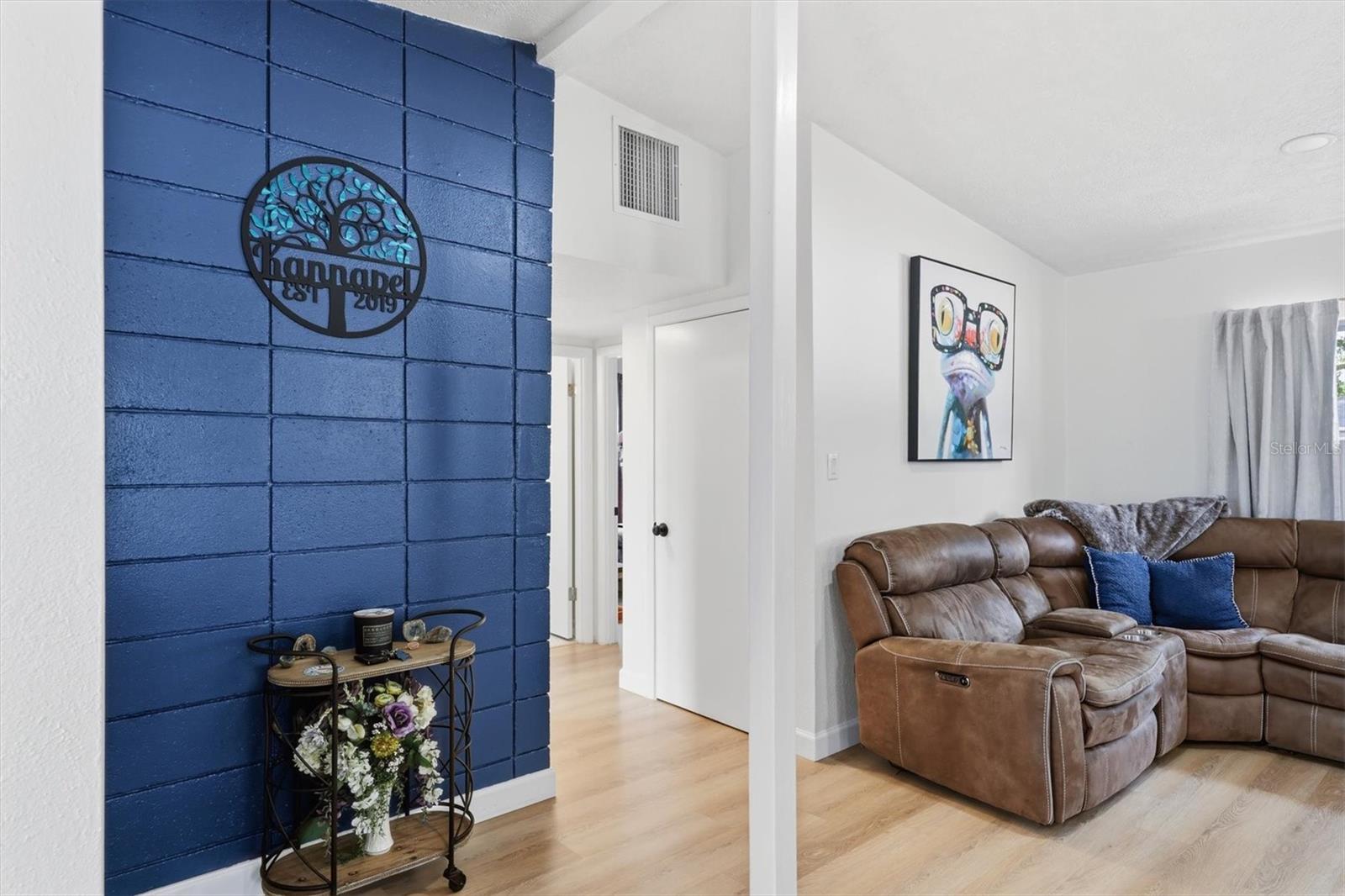 Image 3 of 25 For 4643 Brooksdale Drive