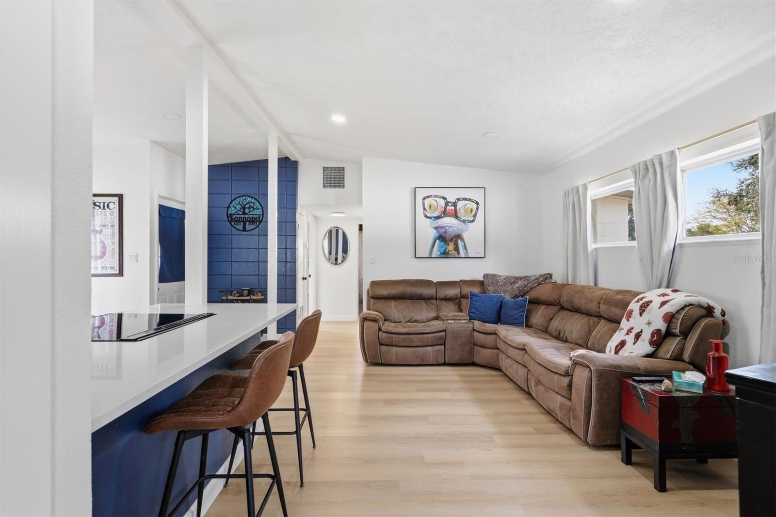 Image 5 of 25 For 4643 Brooksdale Drive