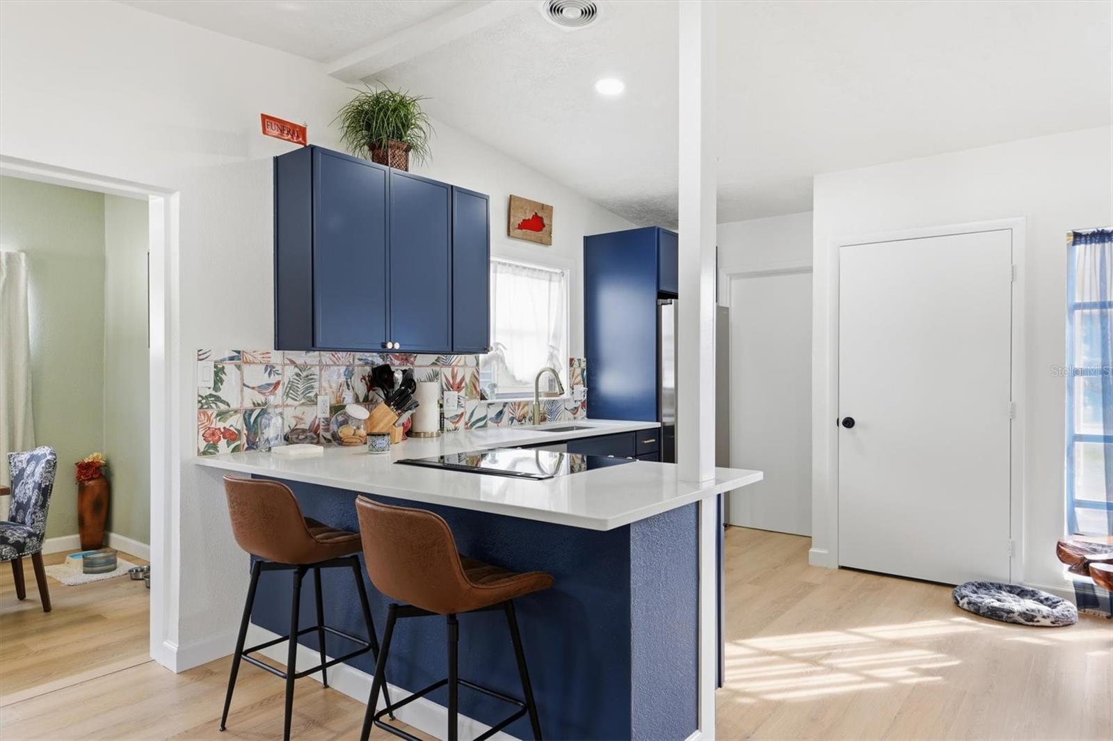 Image 8 of 25 For 4643 Brooksdale Drive