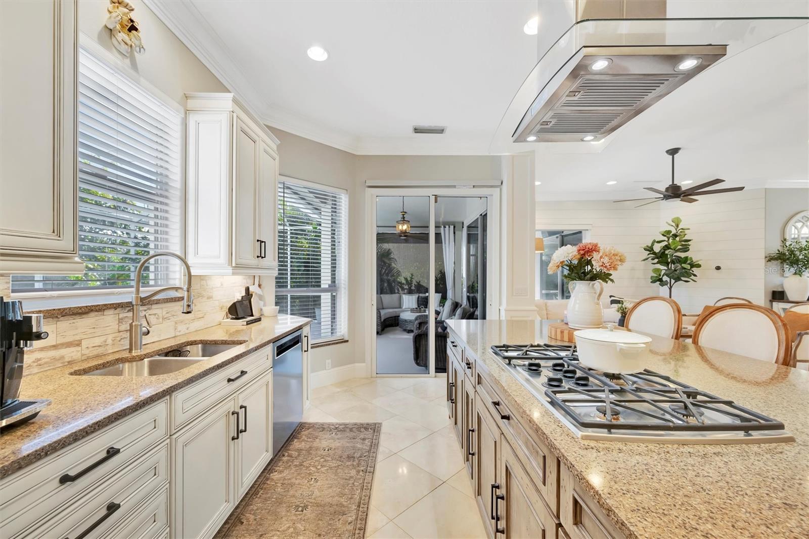 Image 27 of 85 For 191 Americas Cup Boulevard