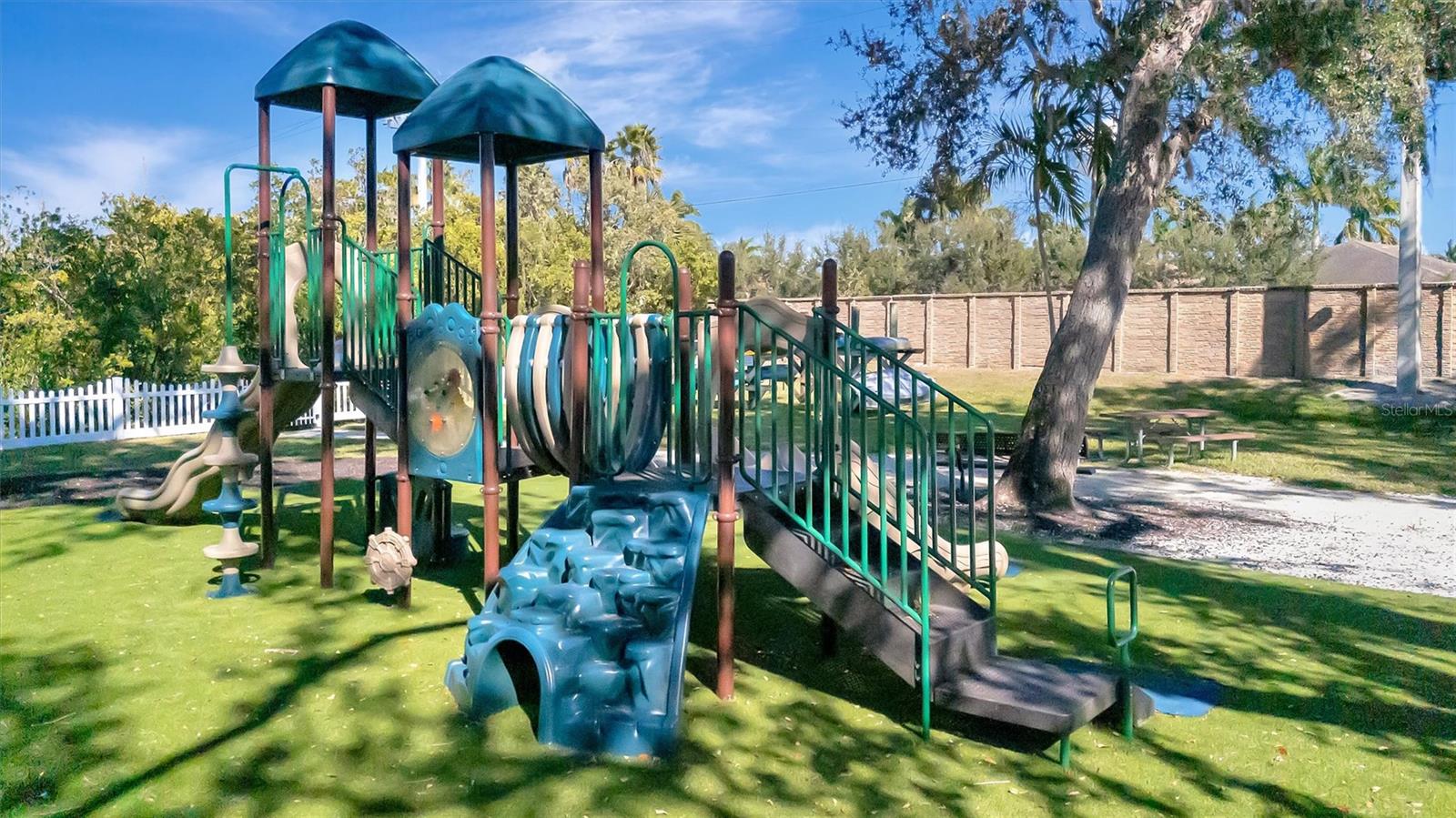 Image 81 of 85 For 191 Americas Cup Boulevard