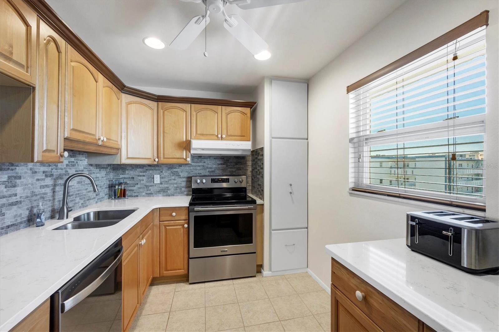 Image 16 of 61 For 3860 Ironwood Lane 505g