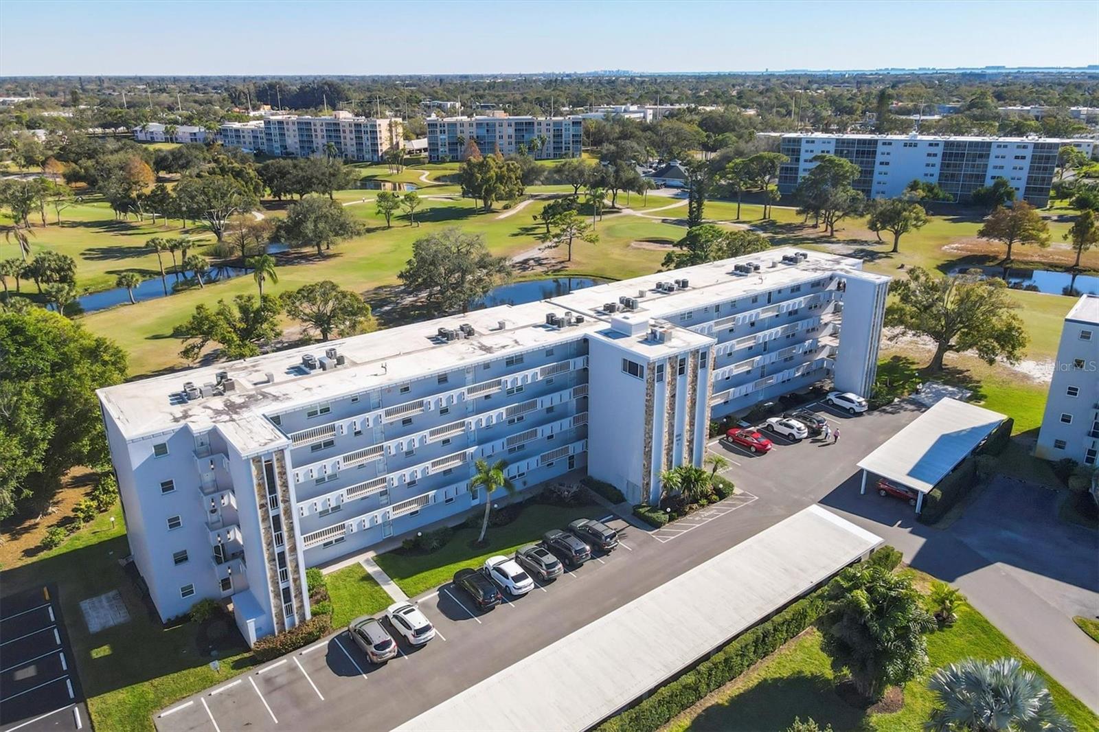 Image 3 of 61 For 3860 Ironwood Lane 505g