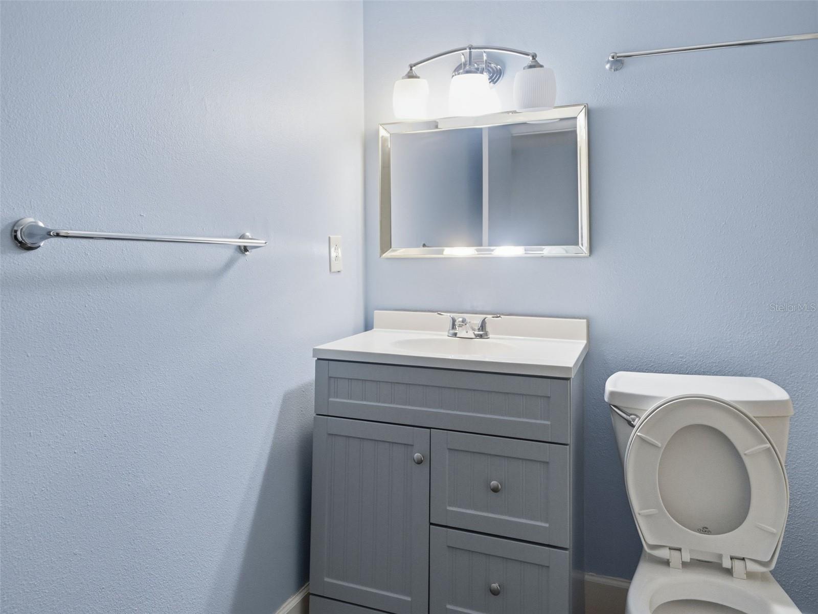 Image 19 of 31 For 6519 Newberry Road 1006