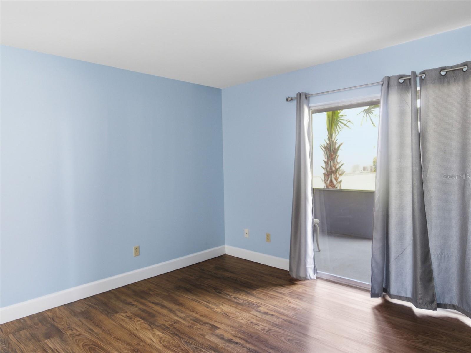 Image 4 of 31 For 6519 Newberry Road 1006