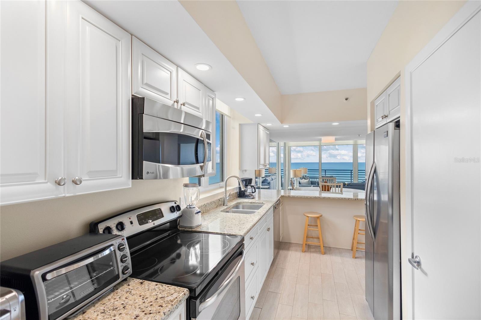 Image 12 of 43 For 1145 Gulf Of Mexico Drive 401