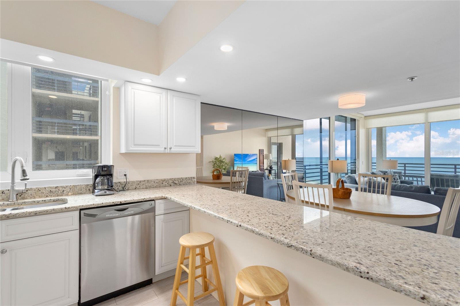 Image 14 of 43 For 1145 Gulf Of Mexico Drive 401