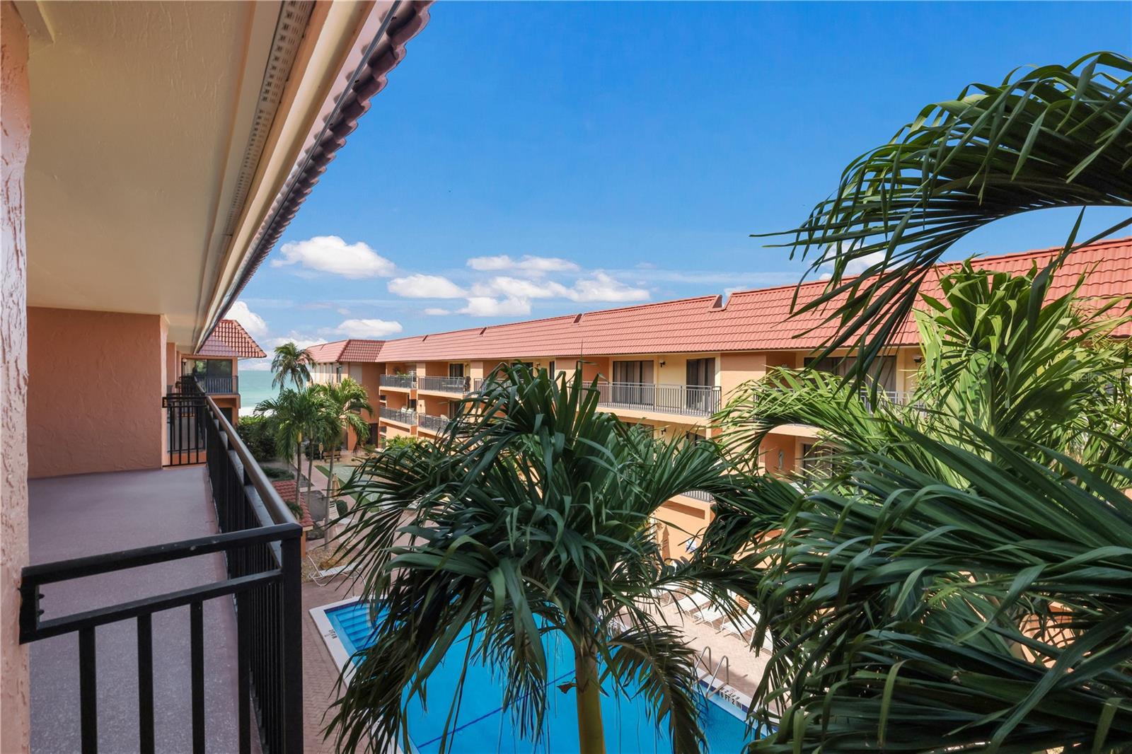 Image 22 of 38 For 6006 Gulf Drive 214