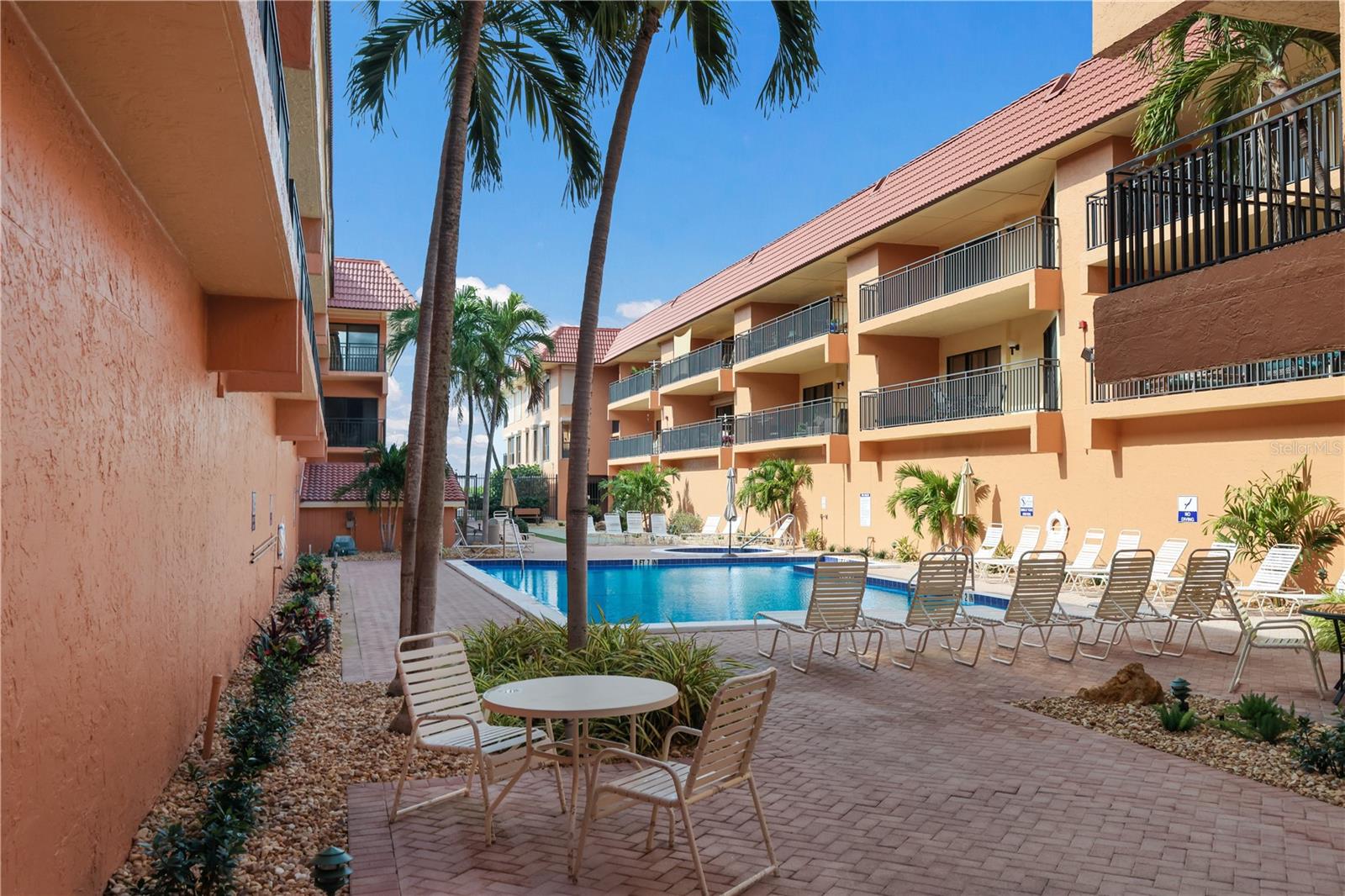 Image 28 of 38 For 6006 Gulf Drive 214