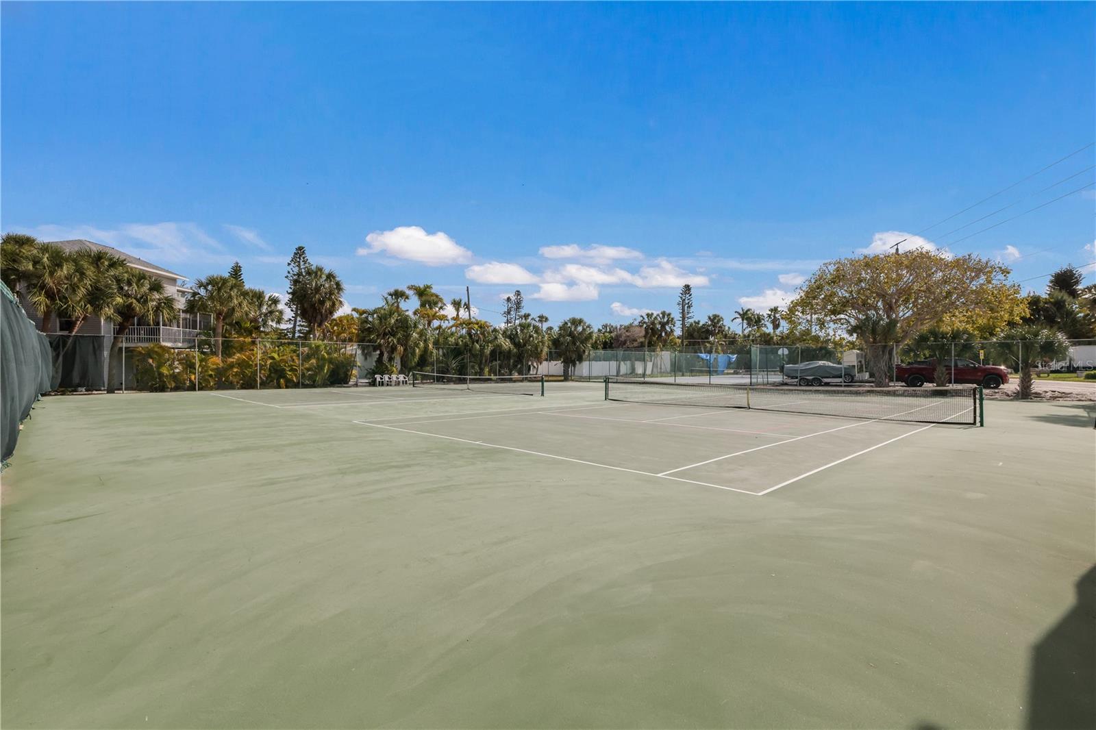 Image 31 of 38 For 6006 Gulf Drive 214