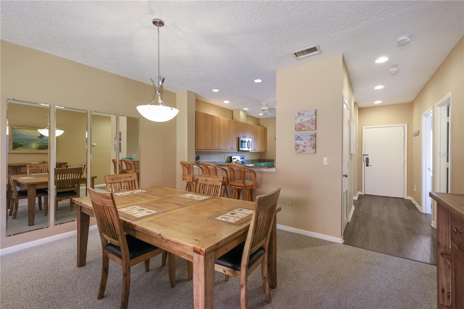 Image 6 of 38 For 6006 Gulf Drive 214