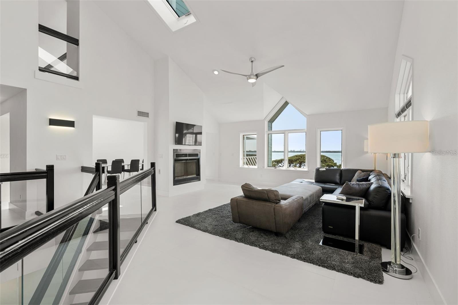 Image 17 of 96 For 73 Tidy Island Boulevard 73