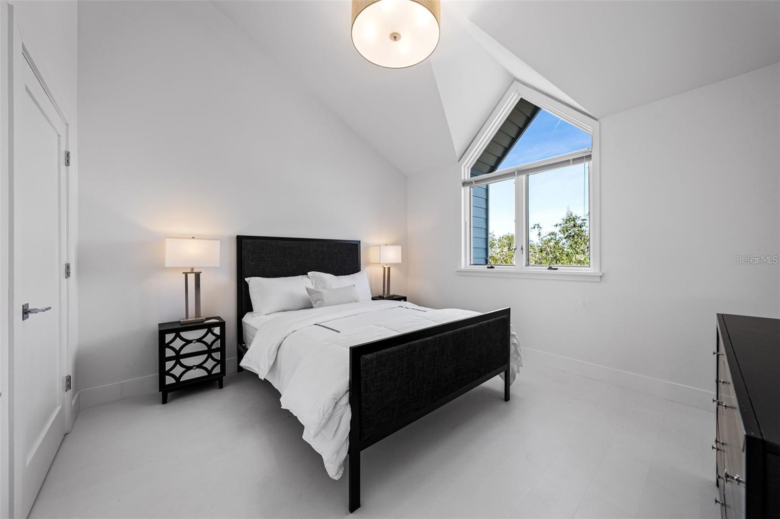 Image 44 of 96 For 73 Tidy Island Boulevard 73