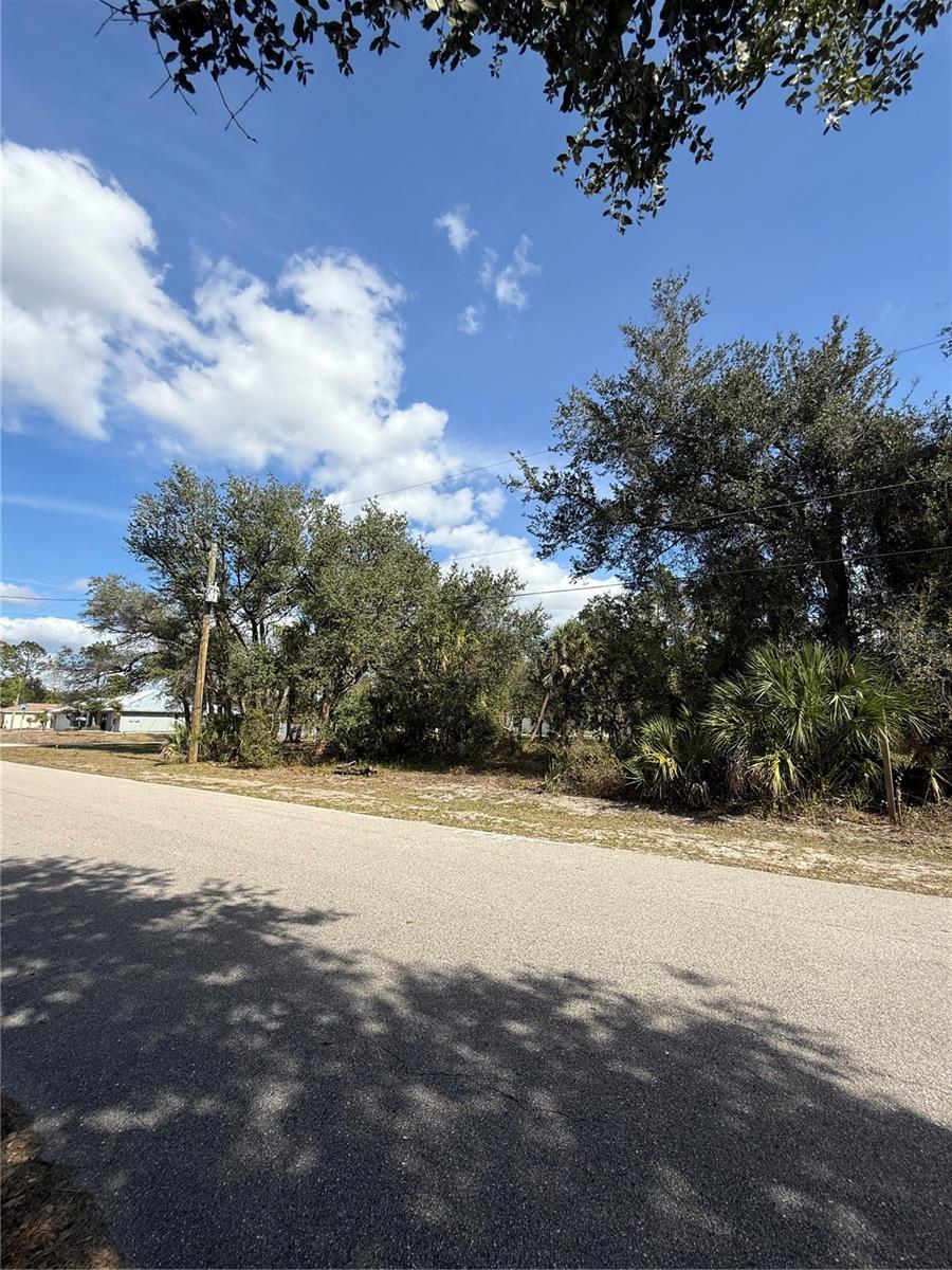 Image 5 of 10 For Maukbach Terrace