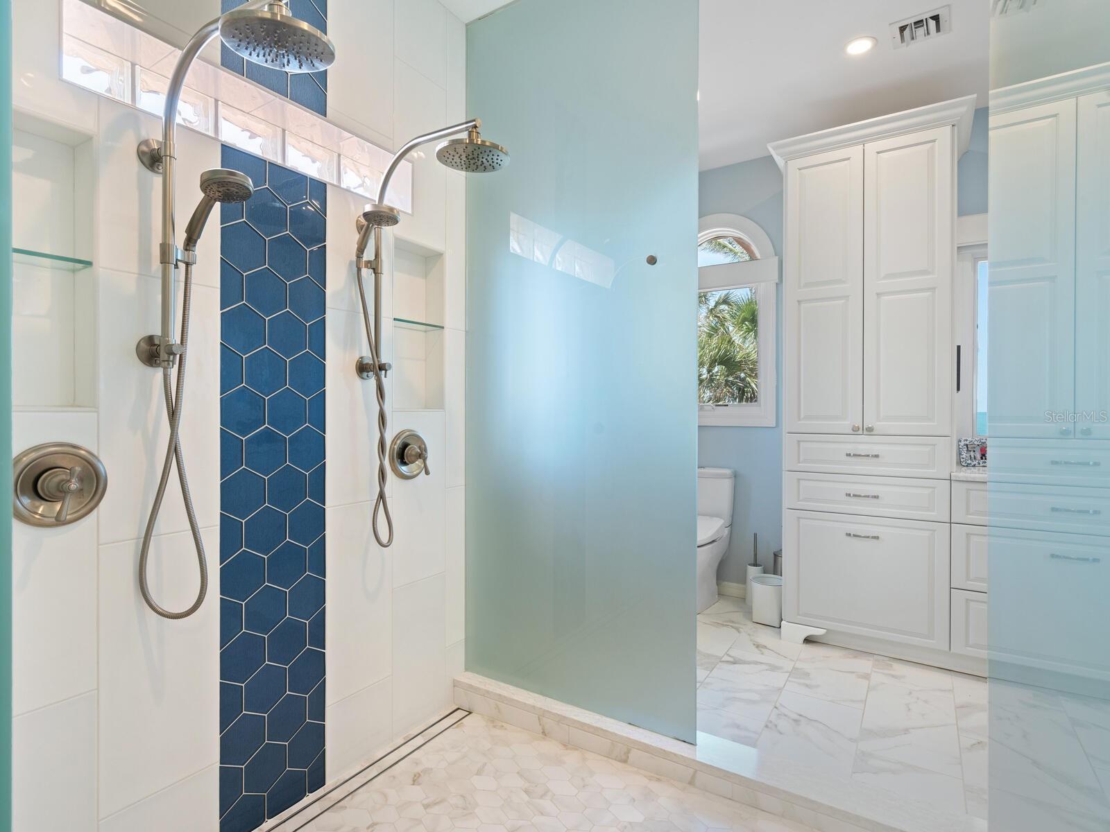 Image 22 of 65 For 3300 Casey Key Road