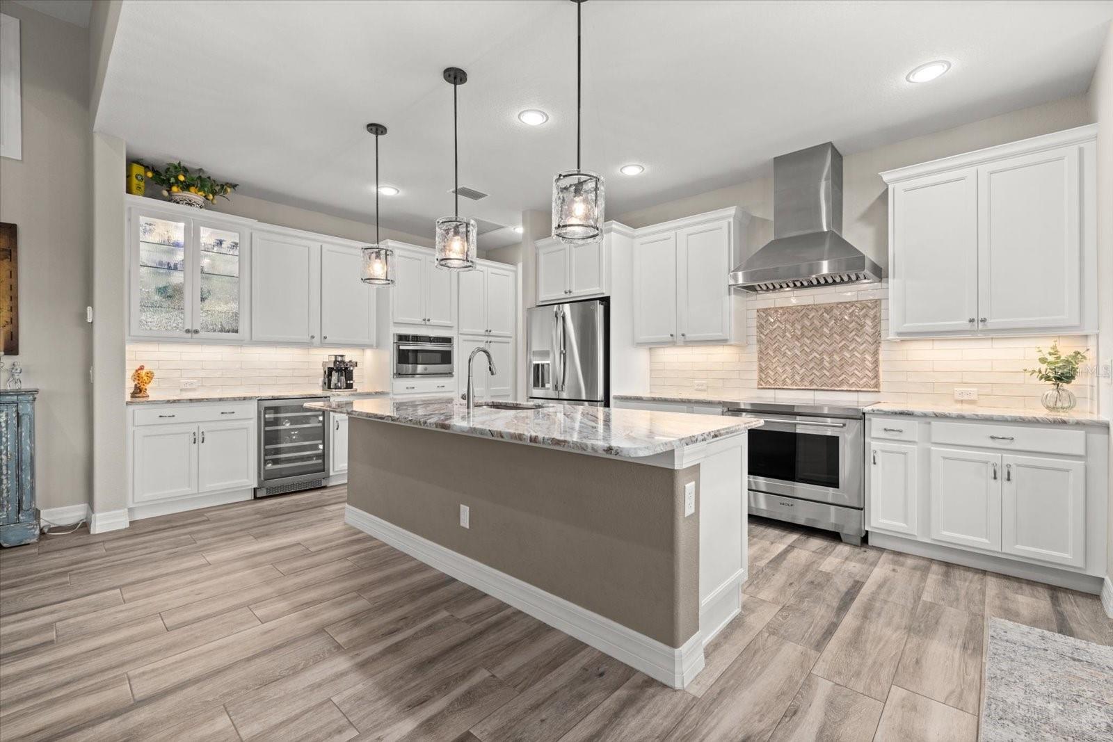 Image 11 of 71 For 15576 Aldama Circle