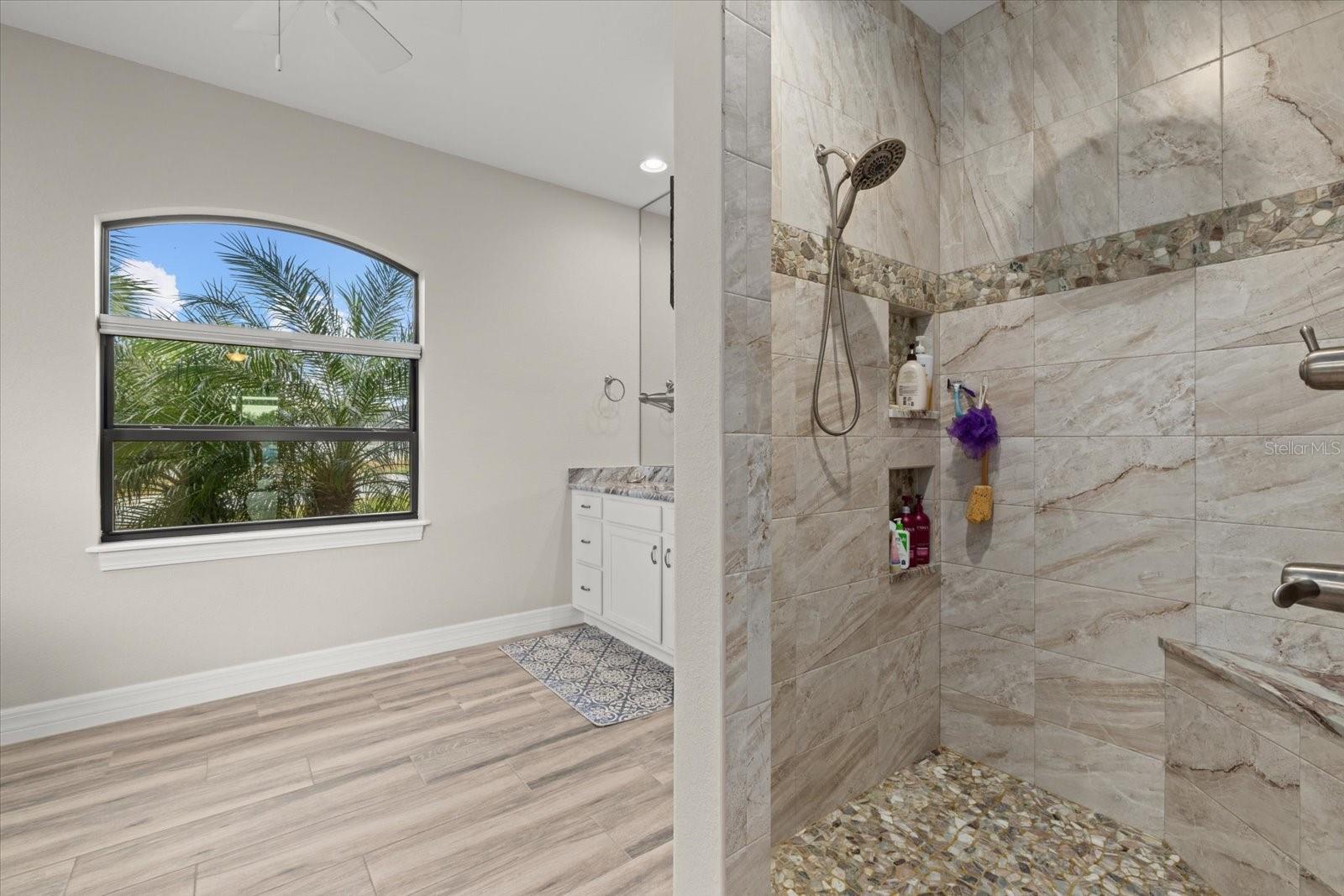 Image 21 of 71 For 15576 Aldama Circle