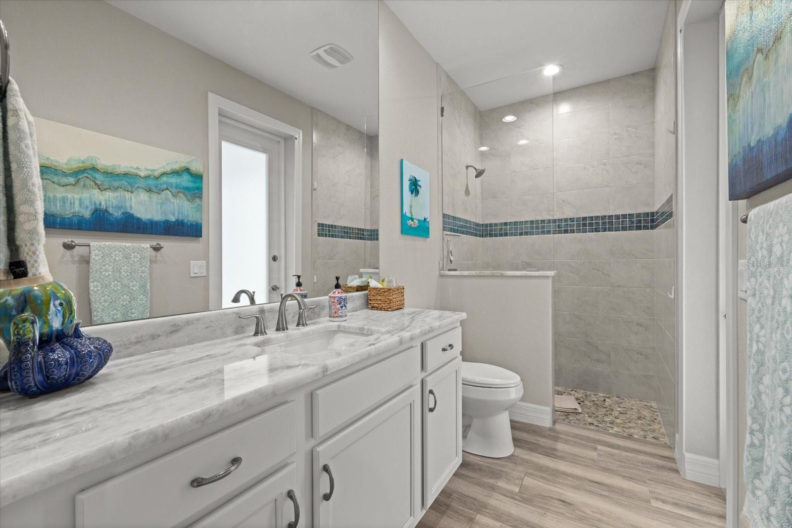 Image 23 of 71 For 15576 Aldama Circle