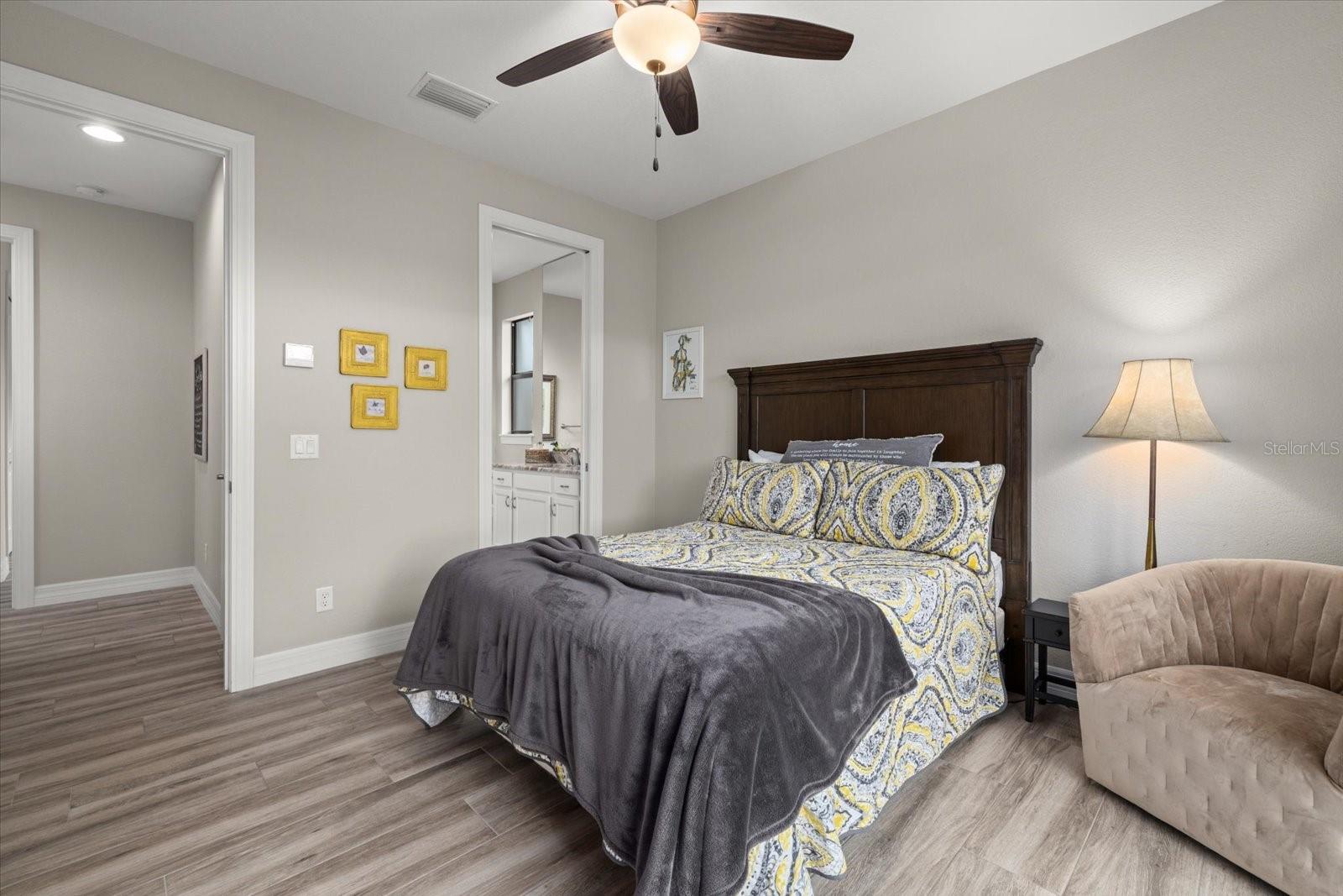 Image 25 of 71 For 15576 Aldama Circle