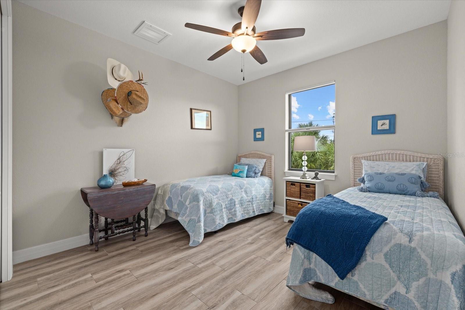 Image 28 of 71 For 15576 Aldama Circle