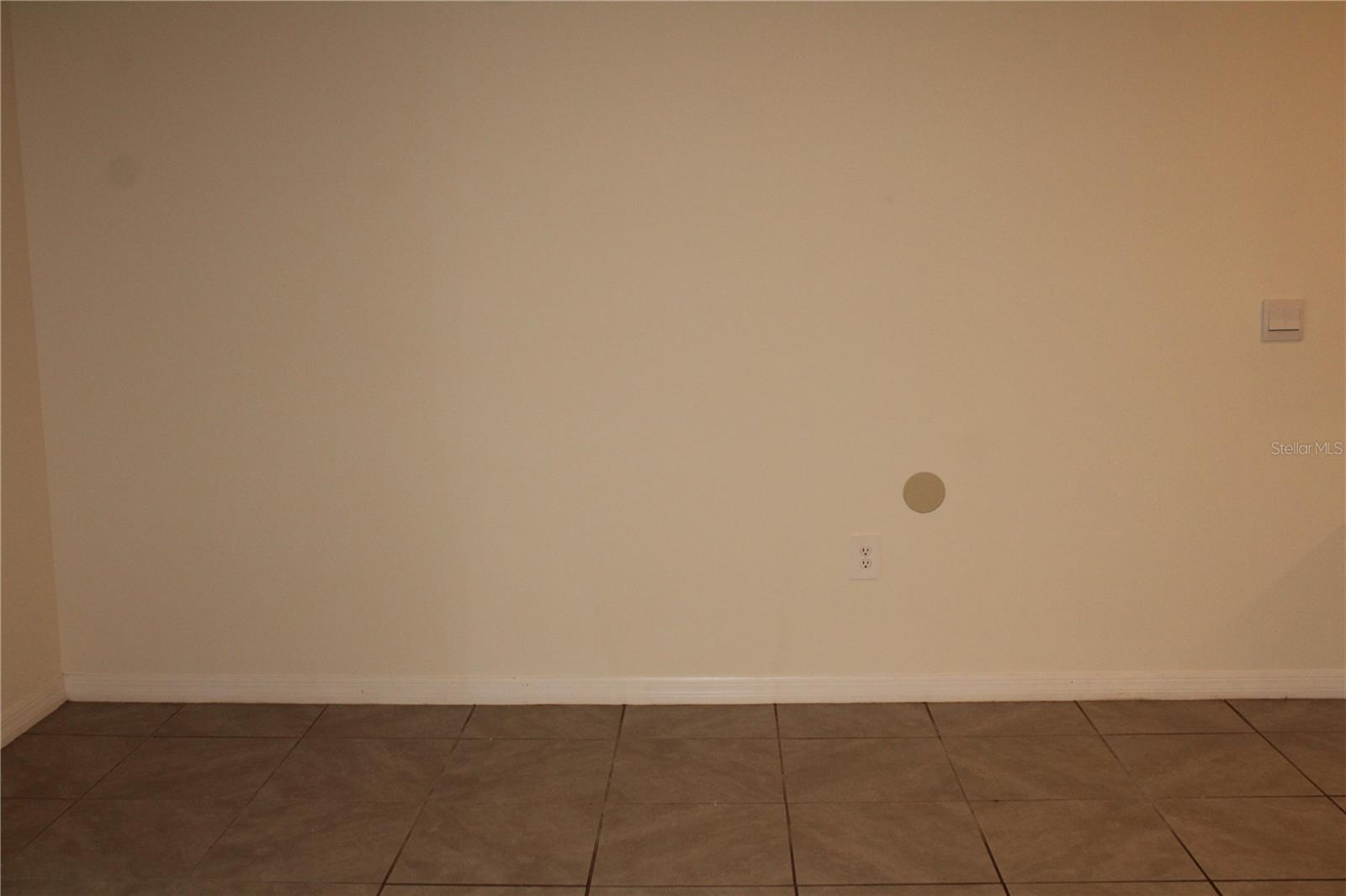 Image 10 of 46 For 17567 Crescent Moon Loop