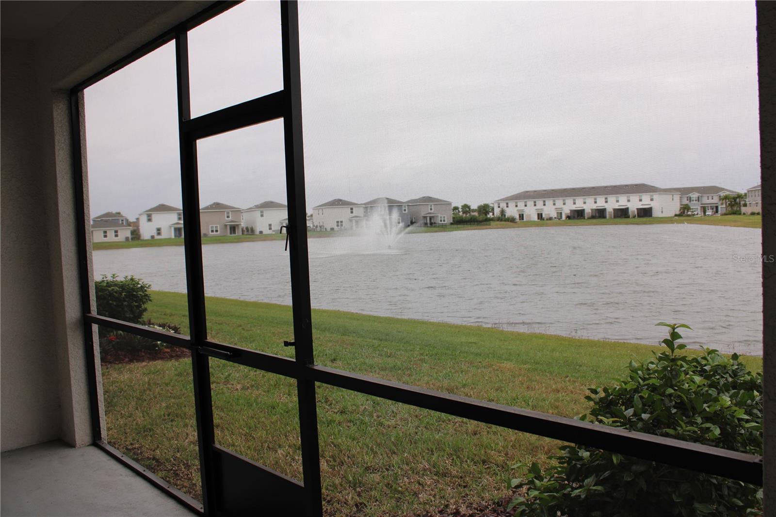 Image 35 of 46 For 17567 Crescent Moon Loop